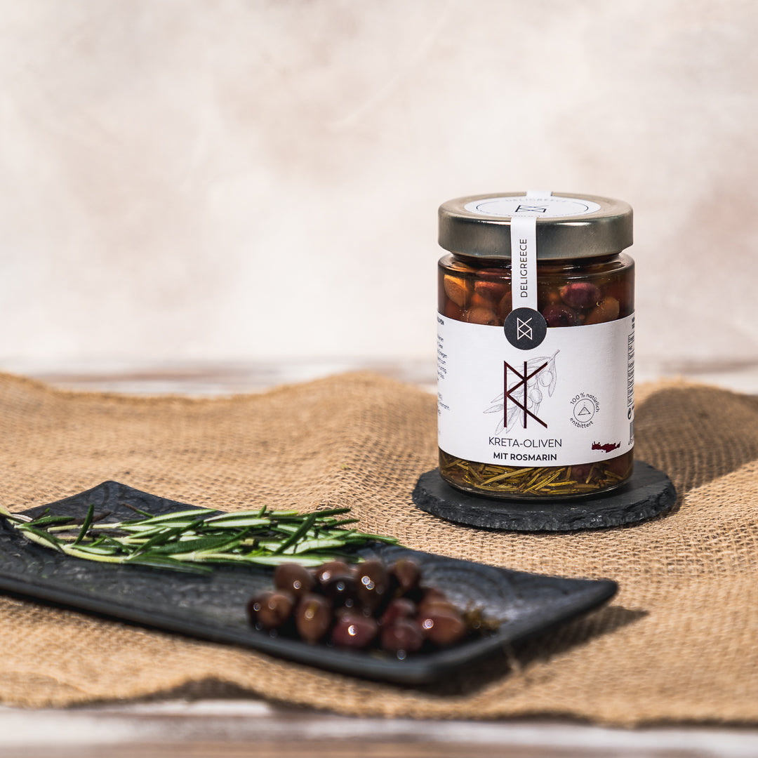 Kreta-Oliven mit Rosmarin